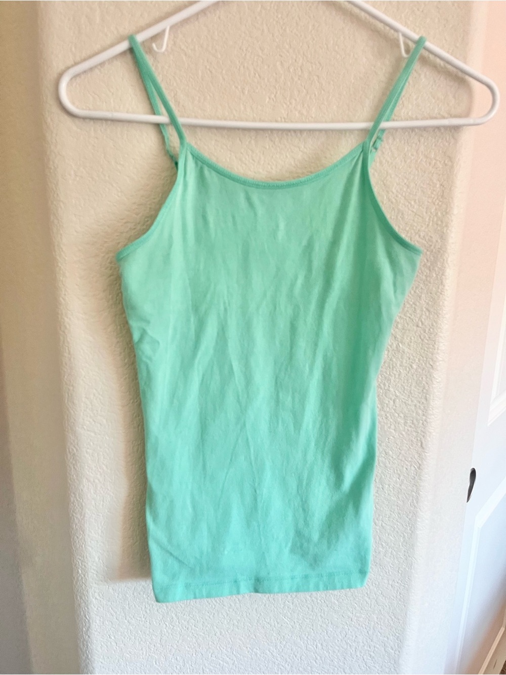 Old Navy Mint Green Spaghetti Strap Tank Top - Women